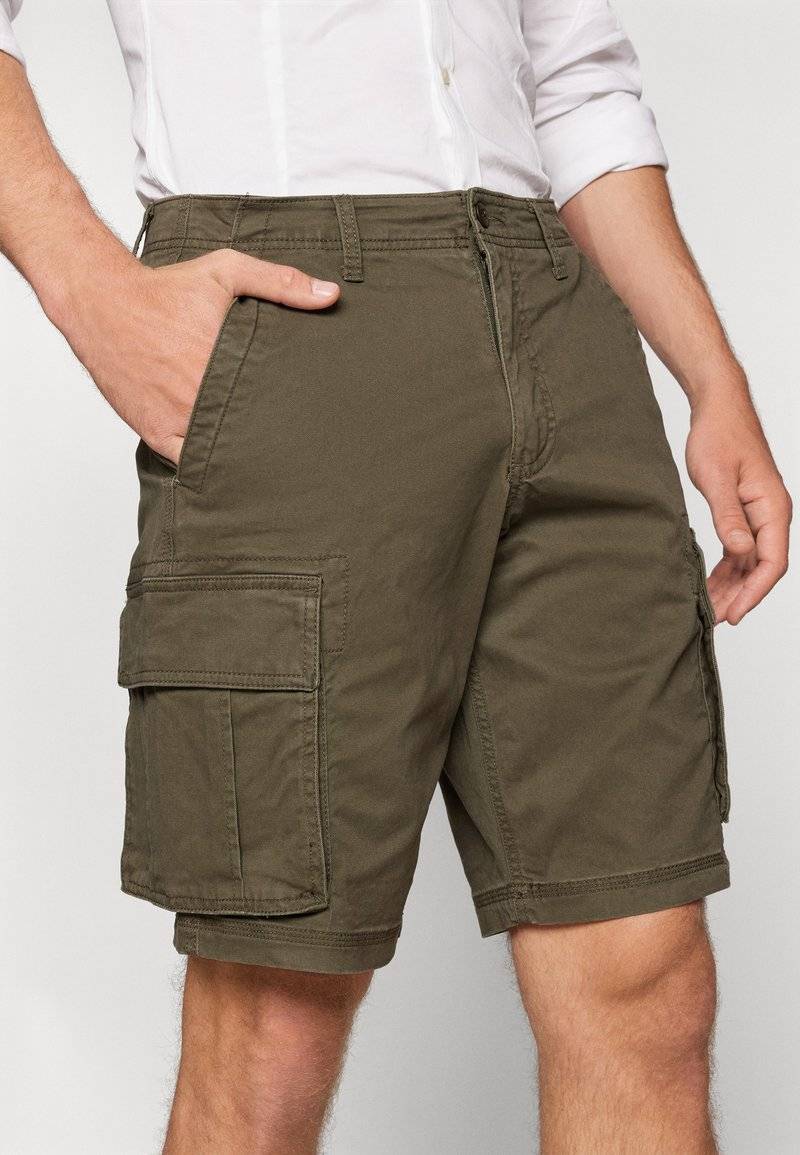 GAP GAP CARGO - Shorts - black moss Muttertagsangebot