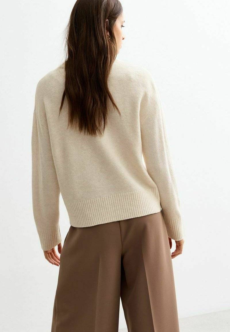 New Look New Look CREW NECK - Jumper - off white Valentinstagsangebot