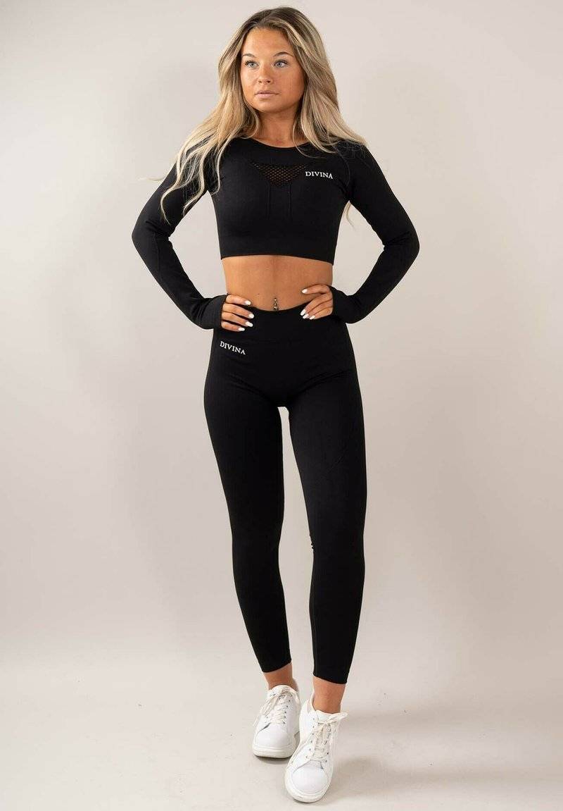 Divina Divina FOUR - Long sleeved top - black Neuheiten