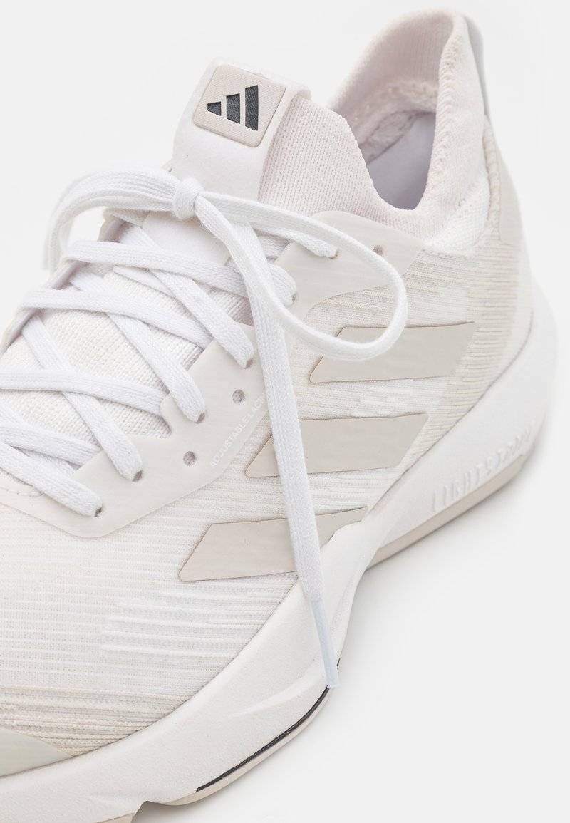 adidas Performance adidas Performance RAPIDMOVE ADVENTURE TRAINER - Training shoe Saisonale Angebote