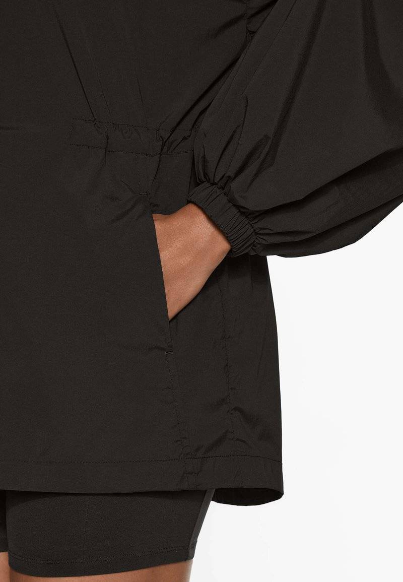 OYSHO OYSHO REPELLENT TECHNICAL - Windbreaker - black Räumungsverkauf