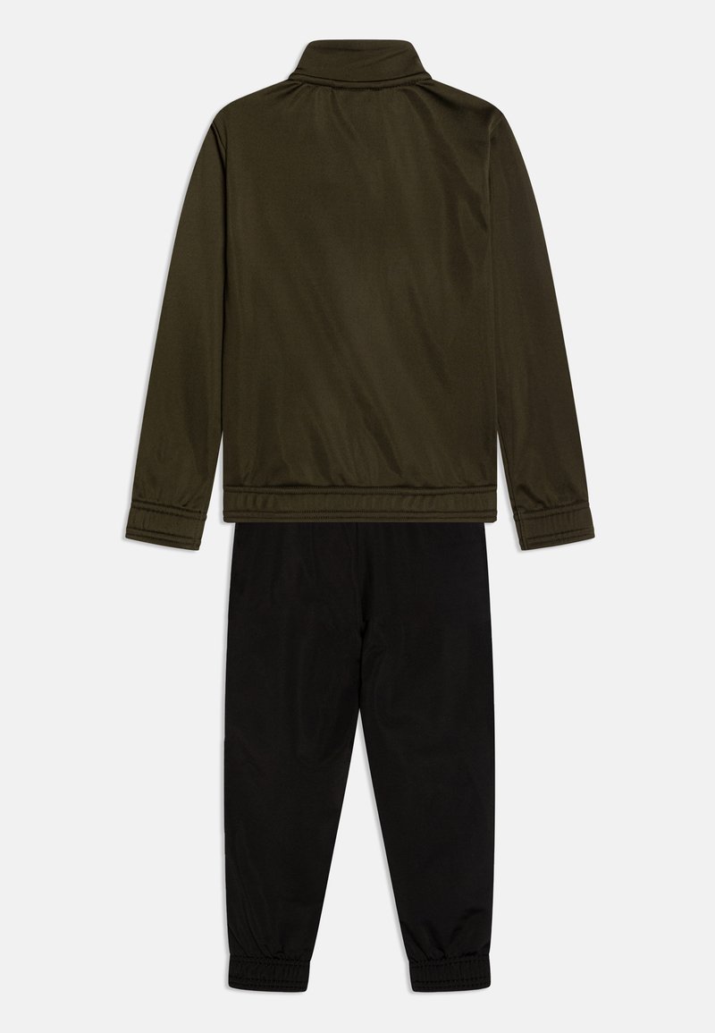 Puma Puma SUIT UNISEX SET - Tracksuit - dark olive Riesige Ersparnisse