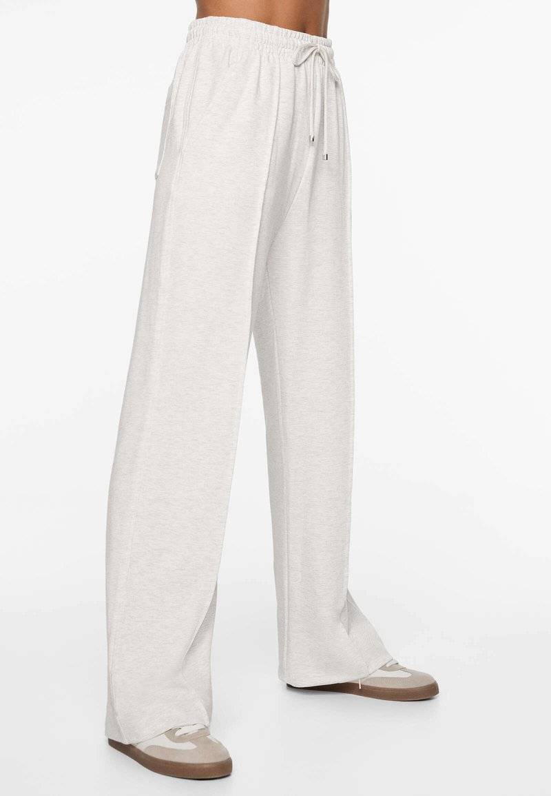 OYSHO OYSHO SOFT TOUCH RELAXED STRAIGHT-LEG - Tracksuit bottoms - mottled light grey Begrenzte Freigabe