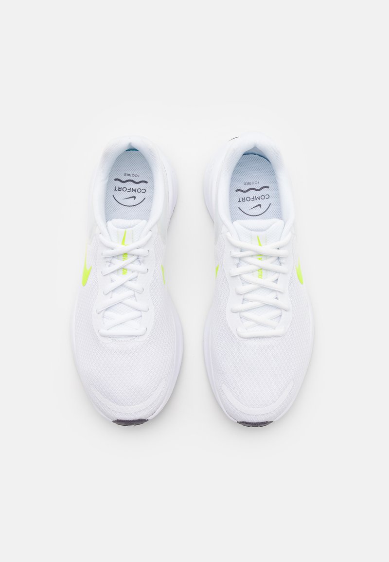 Nike Performance Nike Performance REVOLUTION 7 - Neutral running shoes Bis zu 60% Rabatt