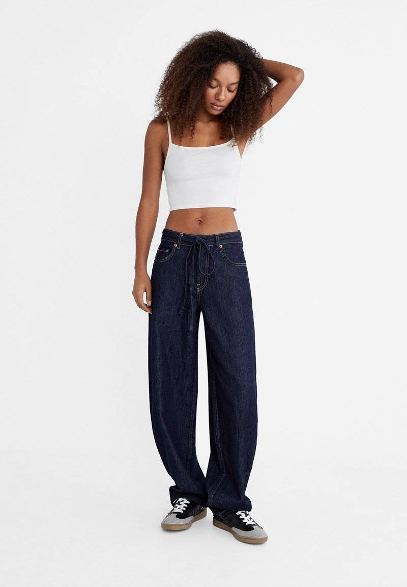 Stradivarius Stradivarius 2-PACK OF STRAPPY CROP - Top - black Meist gekauft