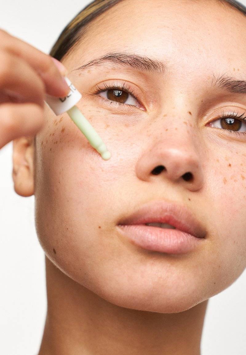 KIKO Milano KIKO Milano SMART DROPS DETOX DETOX BOOSTER - Serum 50% Rabatt für begrenzte Zeit