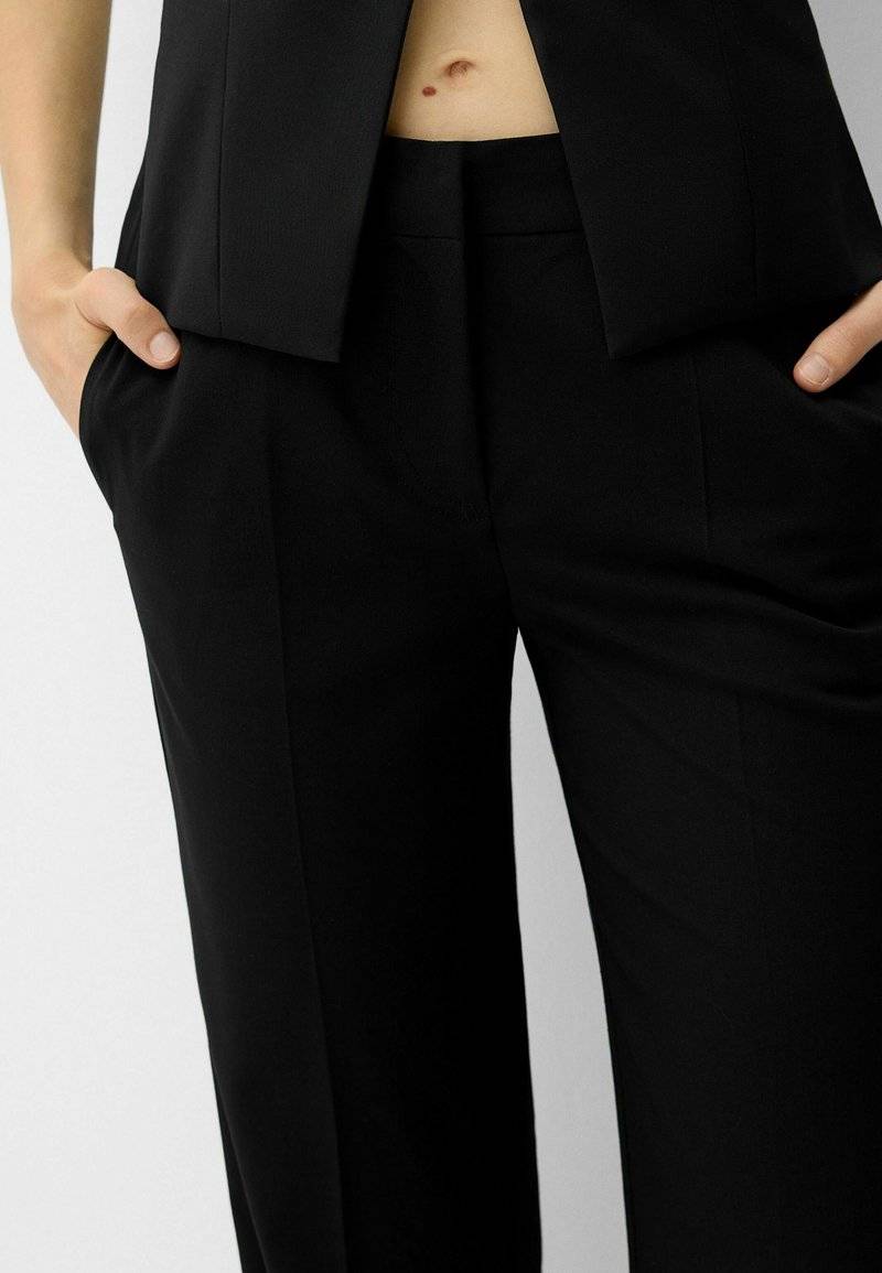 Bershka Bershka STRAIGHT-LEG TAILORED - Trousers - black denim Meist gekauft