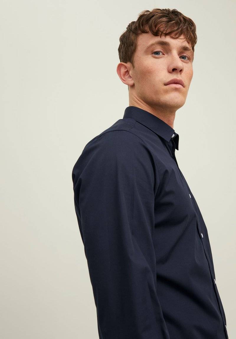 Jack & Jones Jack & Jones JJJOE SHIRT PLAIN - Formal shirt - navy blazer Sonderangebot