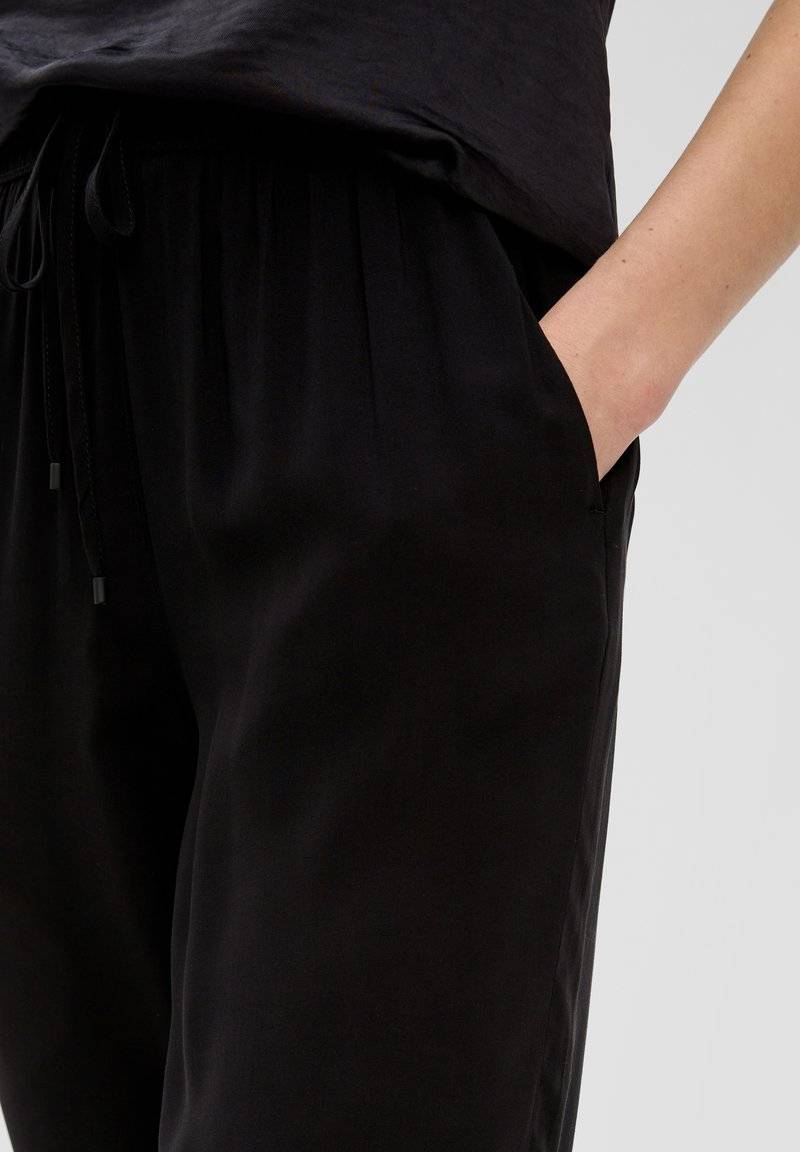 s.Oliver s.Oliver ANKLE-AUS REINER - Trousers - schwarz Preisnachlass