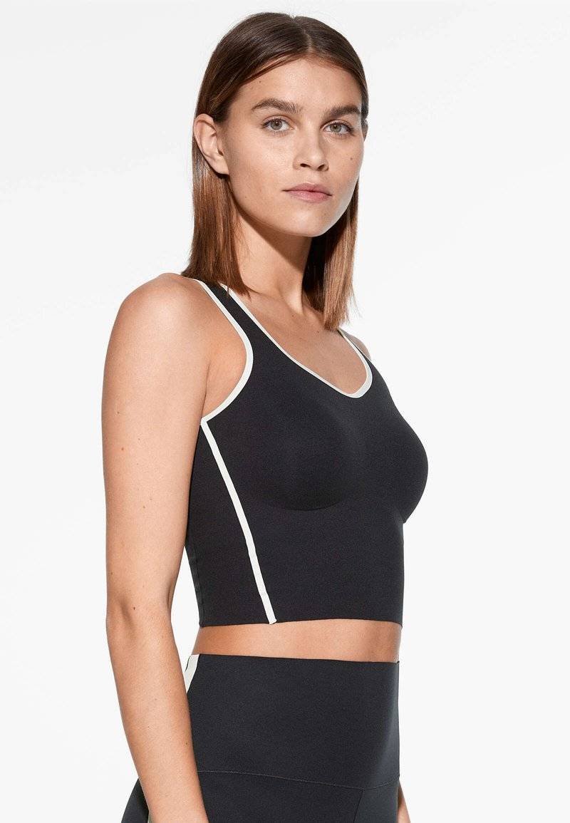 OYSHO OYSHO PERFECT-ADAPT PIPING - Sports T-shirt - black