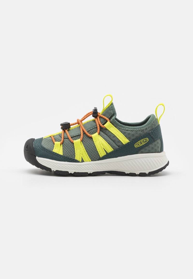 Keen Keen MOTOZOA UNISEX - Hiking shoes - green