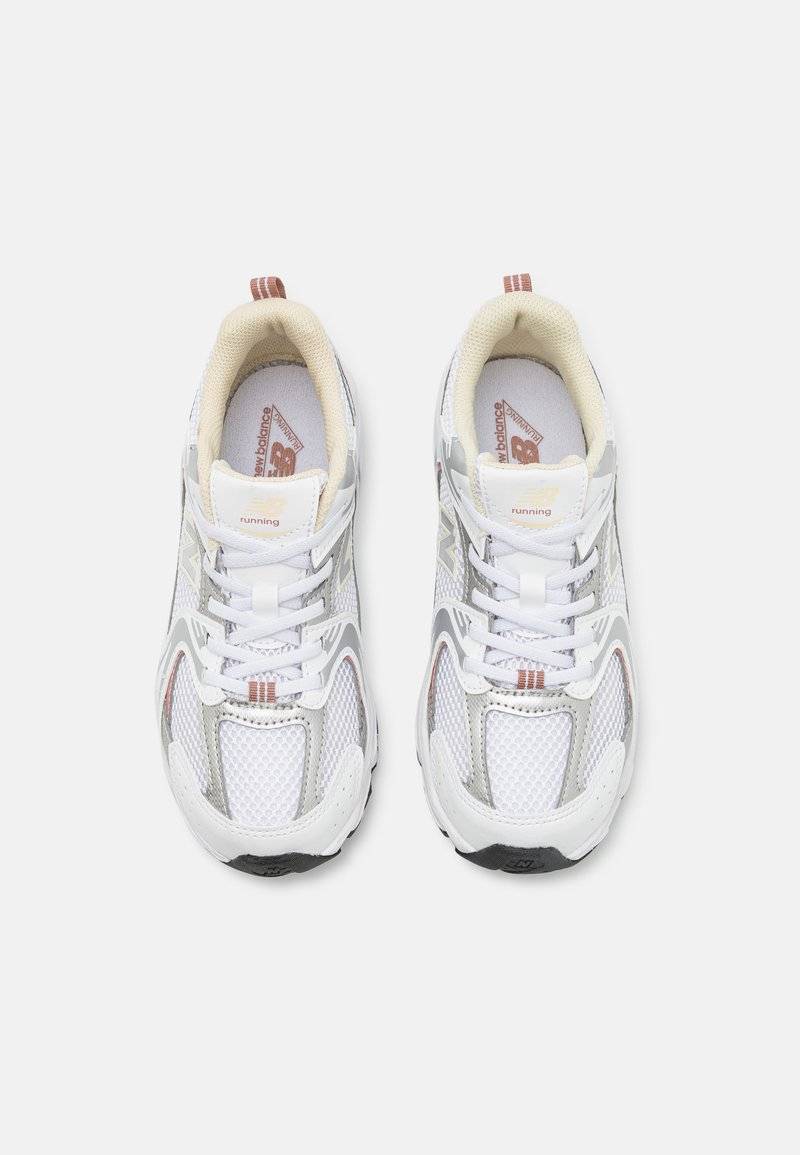 New Balance New Balance 530 UNISEX - Trainers - white Outlet