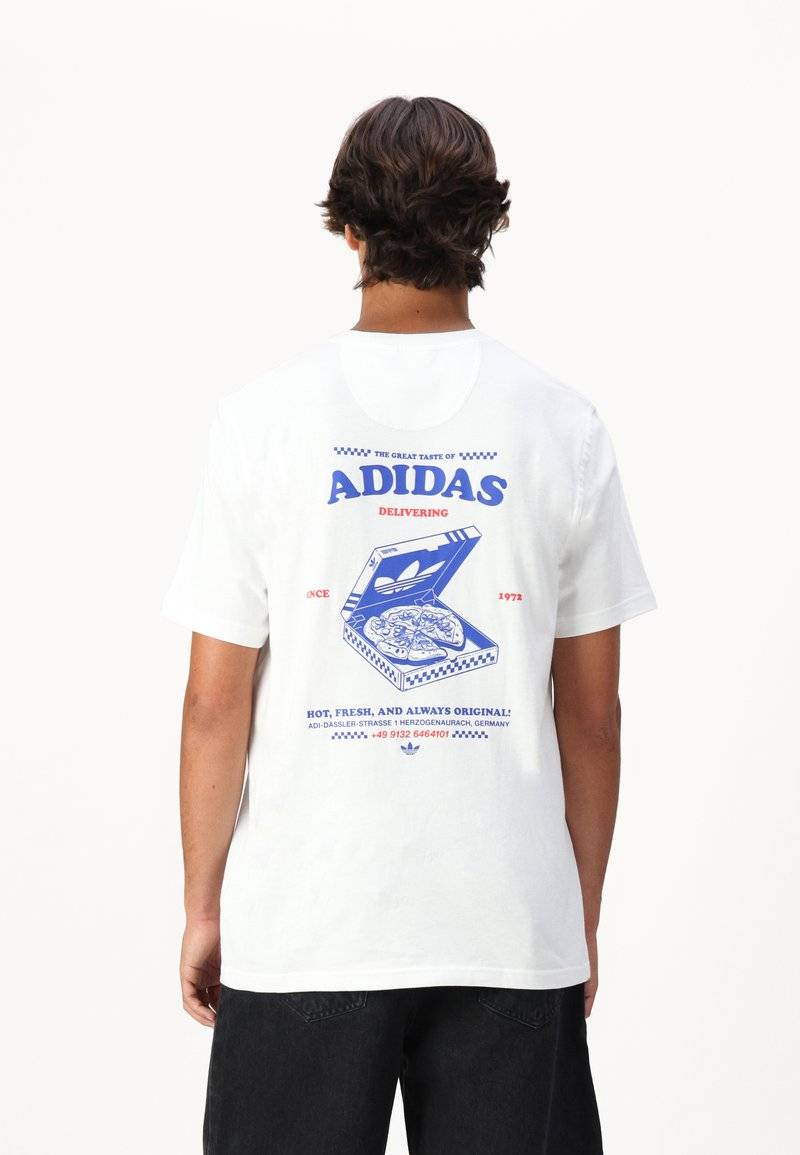adidas Originals adidas Originals STREET APETIT UNISEX - Print T-shirt - white Online Outlet