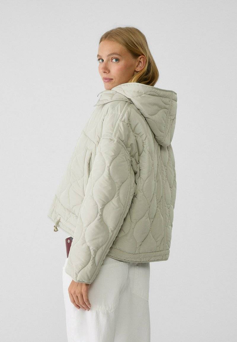 Stradivarius Stradivarius PUFFER - Winter jacket - white Kostenlose Rückgabe