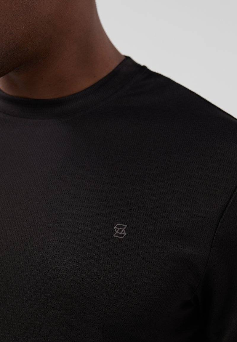 Pier One Sport Pier One Sport Basic T-shirt - black Wochenangebot