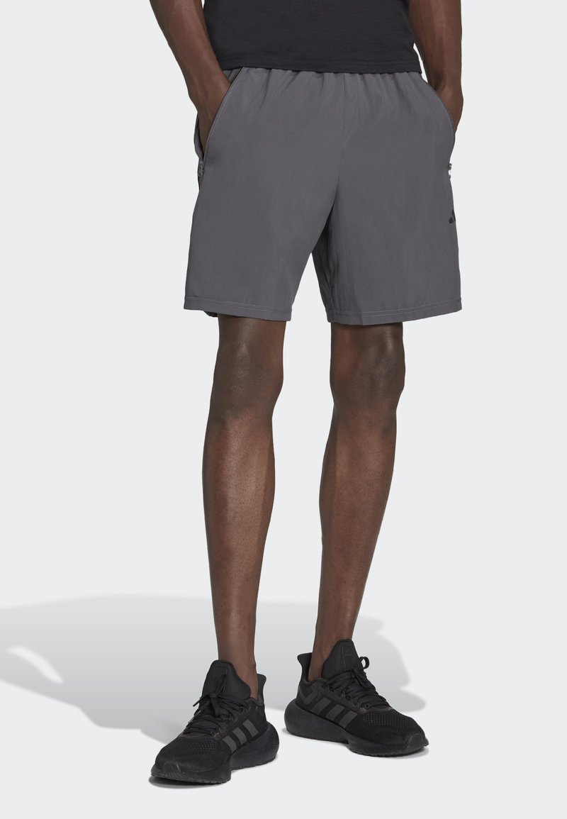 adidas Performance adidas Performance ESSENTIALS WOVEN - Sports shorts - grey