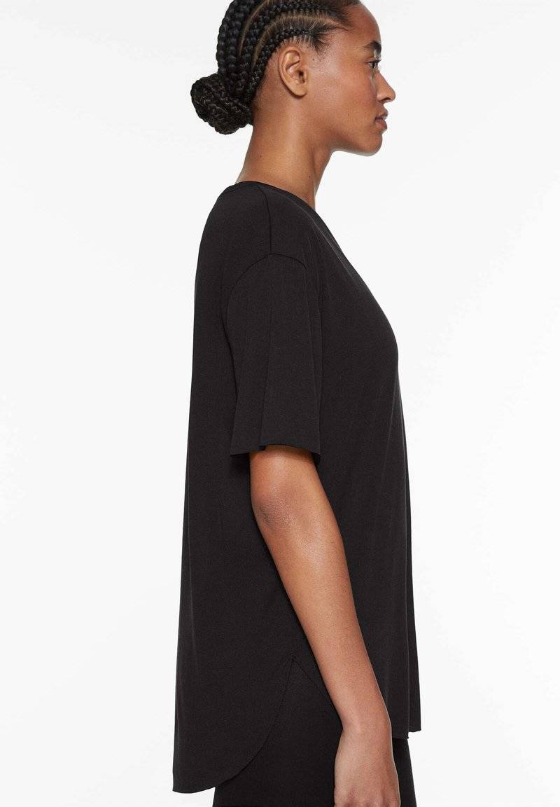 OYSHO OYSHO MODAL - Basic T-shirt - black Neueste Stile