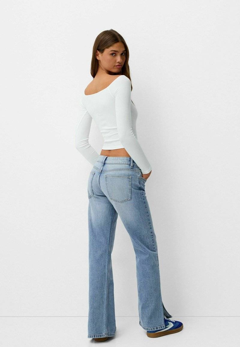 Bershka Bershka Straight leg jeans Vierteljährliche Förderung