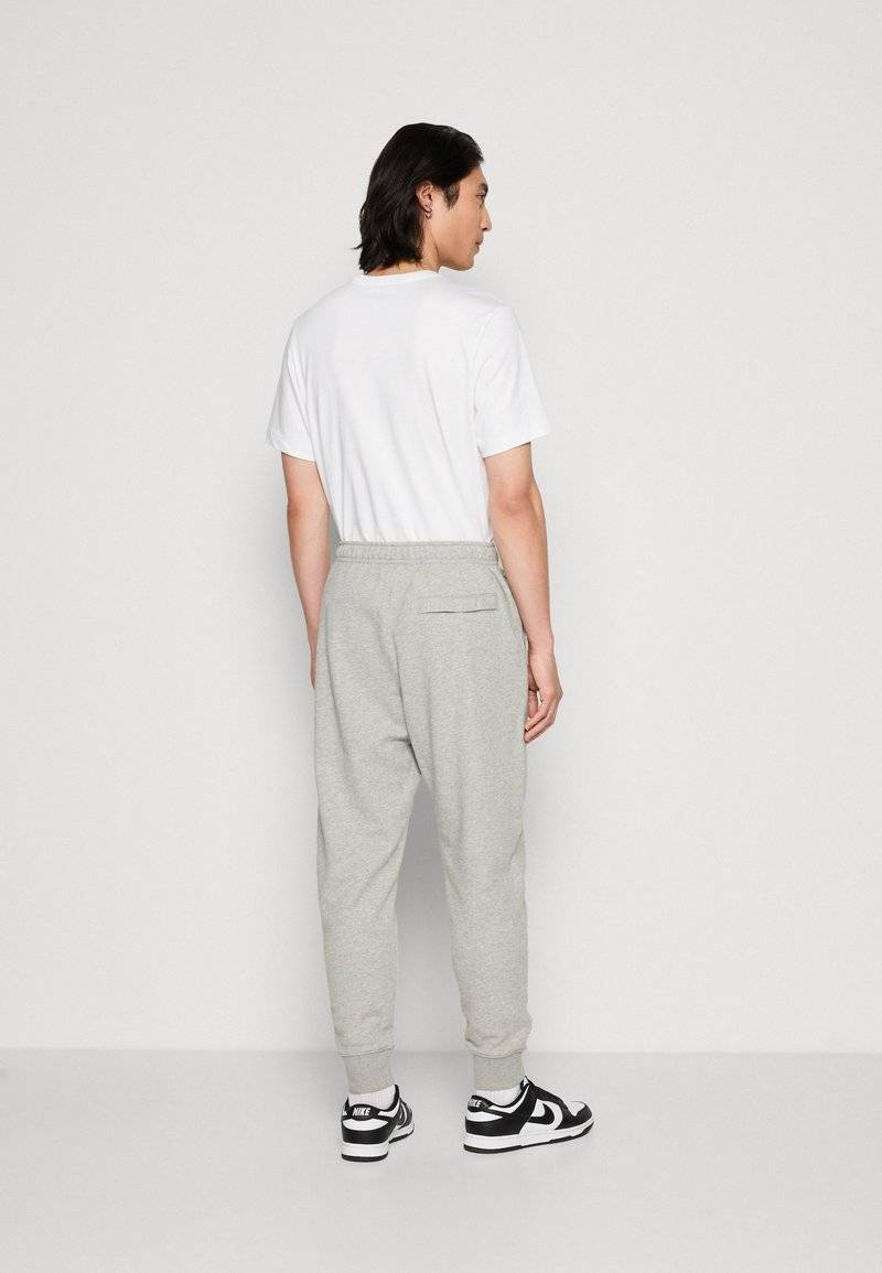 Nike Sportswear Nike Sportswear CLUB JGGR FT - Tracksuit bottoms Auslauf