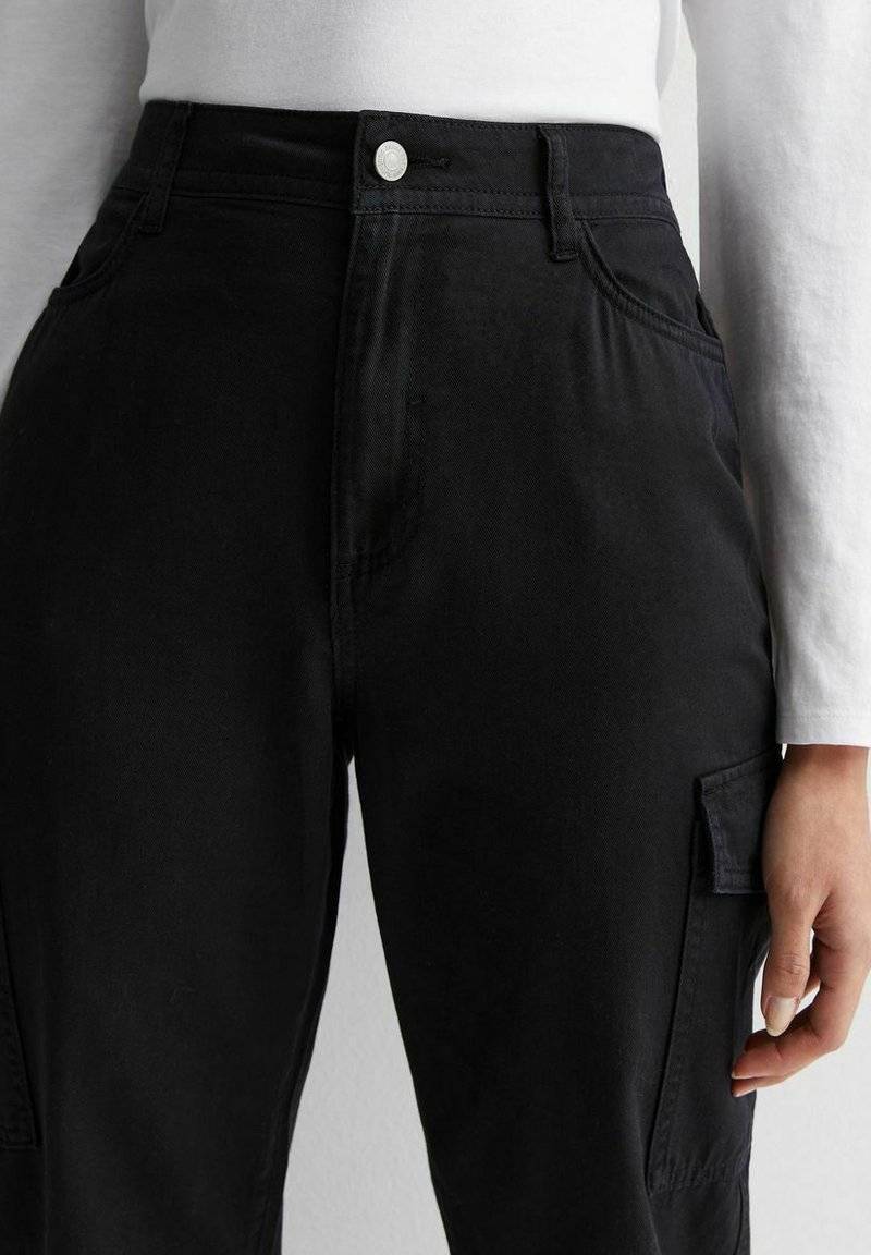 New Look New Look Cuffed Cargo - Chinos - black Schlussverkauf