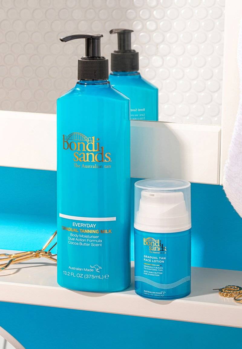 Bondi Sands Bondi Sands BONDI SANDS EVERYDAY GRADUAL TANNING MILK - Self tan - white Nur für heute