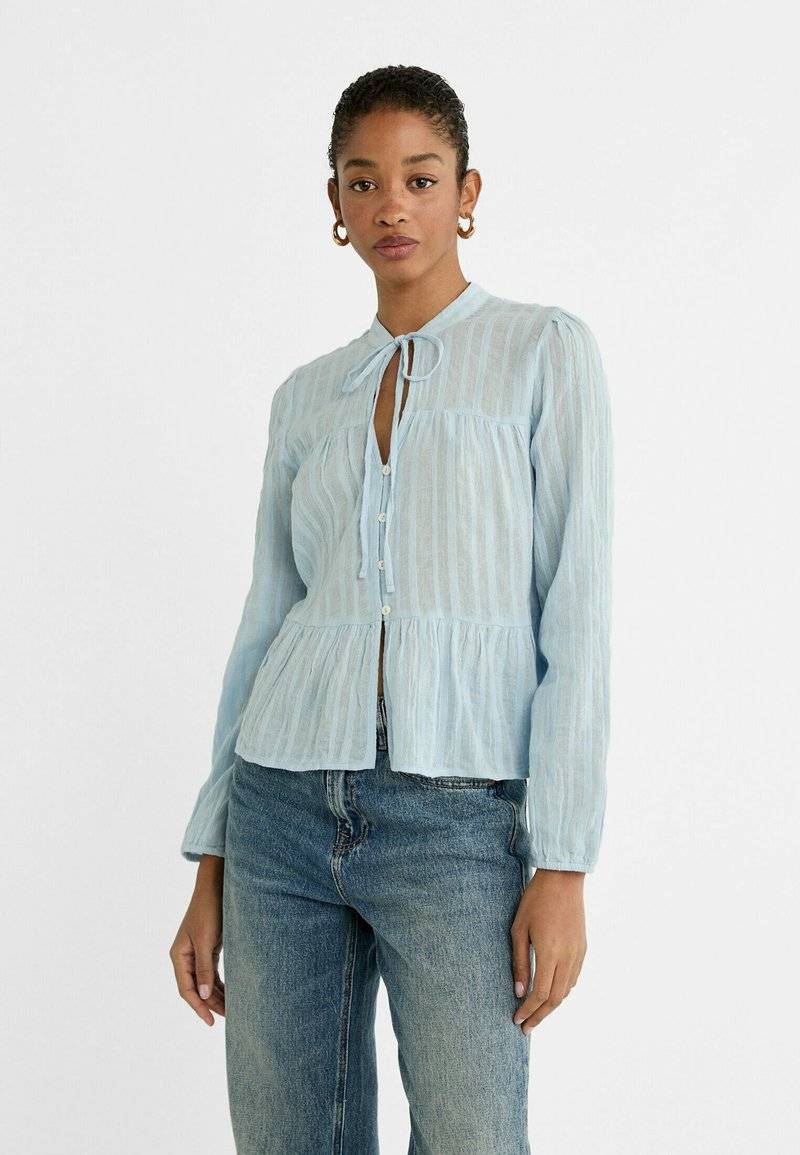 Stradivarius Stradivarius FLOWING BOHO - Blouse - light blue Fabrikverkauf