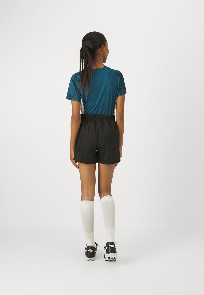 Puma Puma TEAMGOAL SHORTS - Sports shorts - black Günstig kaufen