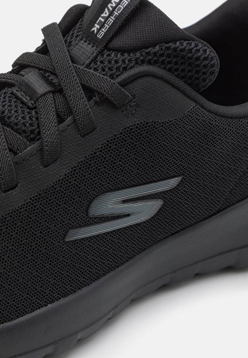 Skechers Performance Skechers Performance GO WALK BUNGEE - Walking trainers - black Flash Sale